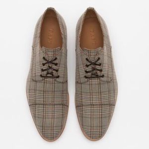 The Kennedy in London - Size 15 (48)